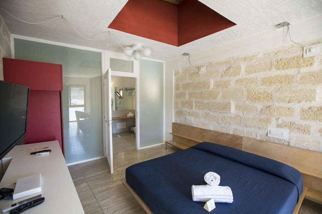 Cave Bianche Hotel Фавіньяна Екстер'єр фото