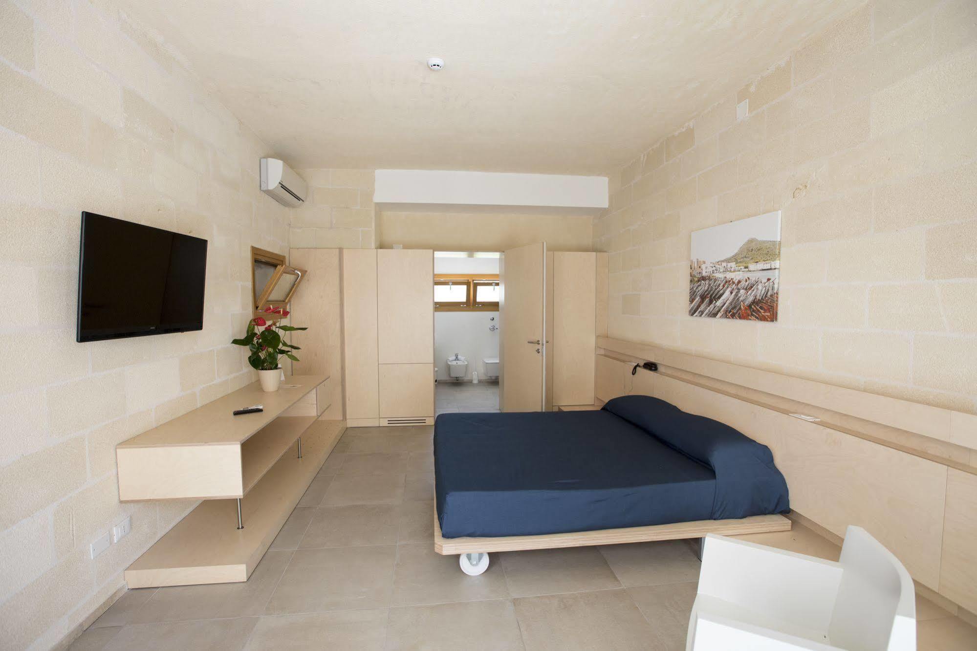 Cave Bianche Hotel Фавіньяна Екстер'єр фото